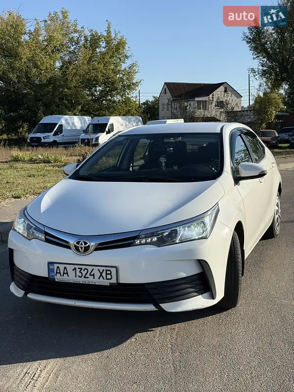 2018 toyota corolla