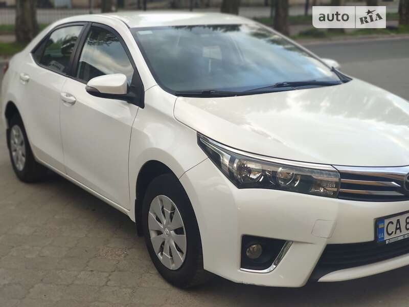 2014 toyota corolla