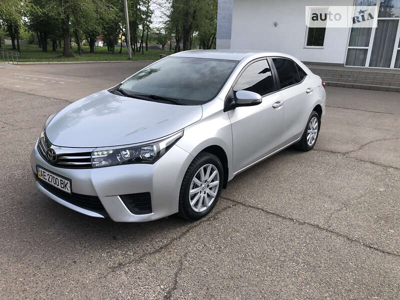 2013 toyota corolla