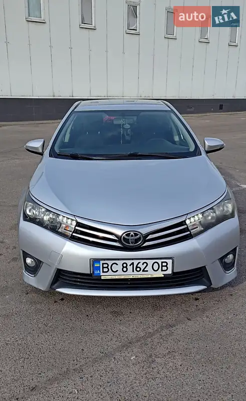 2013 toyota corolla