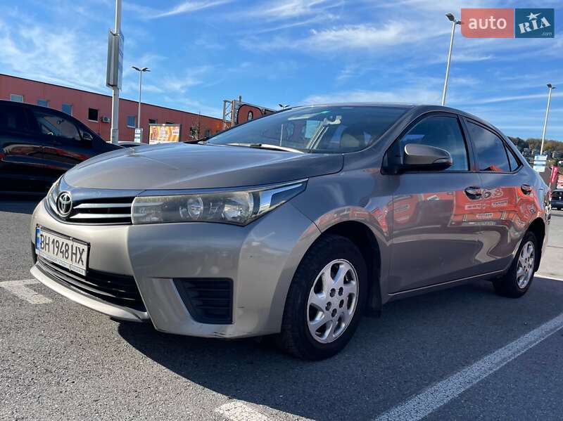 2014 toyota corolla