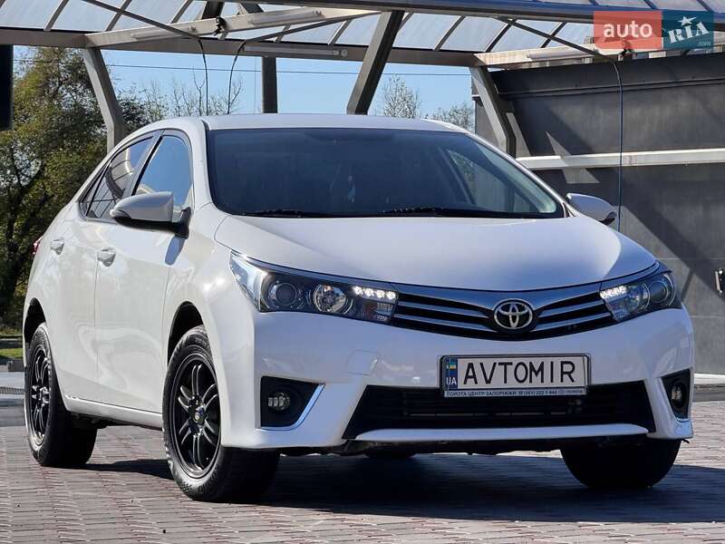 2013 toyota corolla