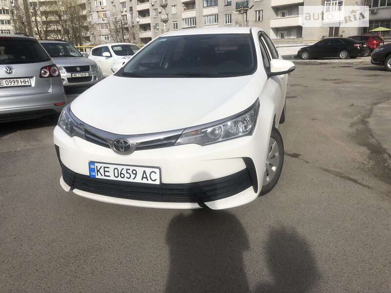 2017 toyota corolla