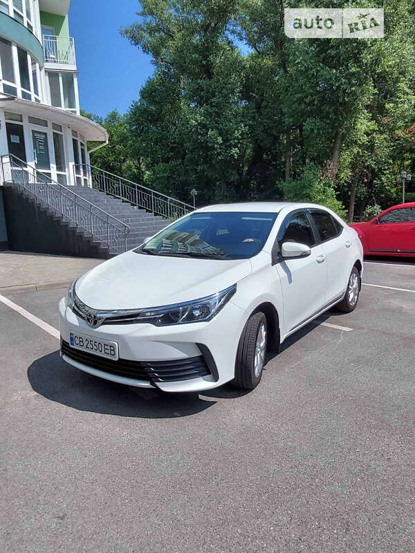 2017 toyota corolla