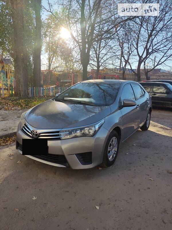 2013 toyota corolla