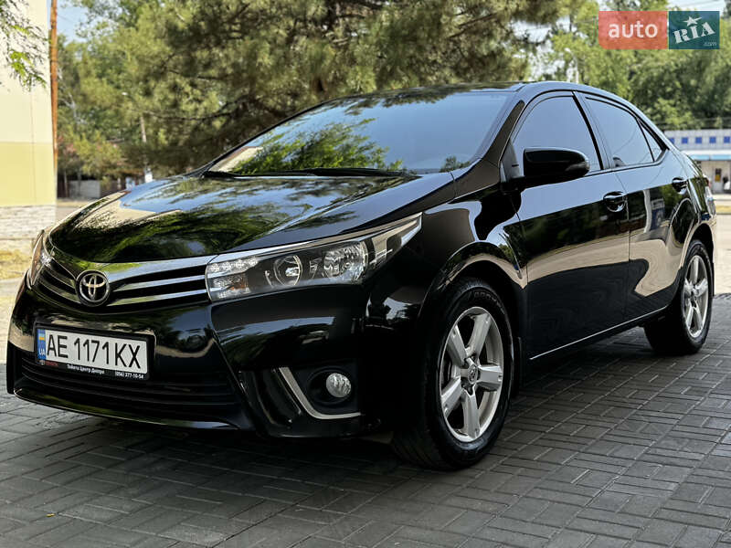 2014 toyota corolla