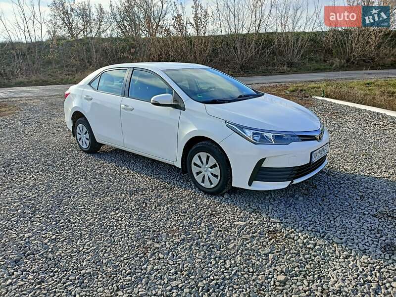 2017 toyota corolla