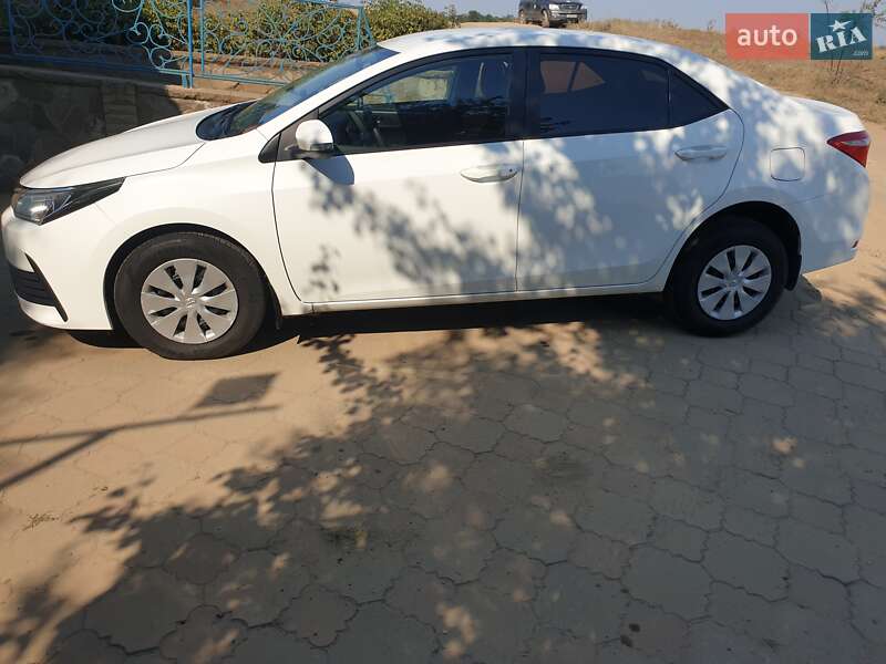 2017 toyota corolla