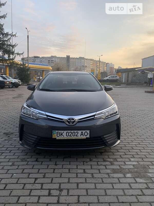 2018 toyota corolla