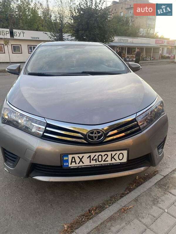 2013 toyota corolla