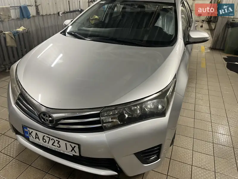 2014 toyota corolla