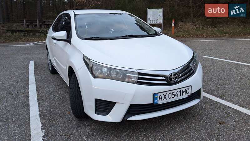 2016 toyota corolla