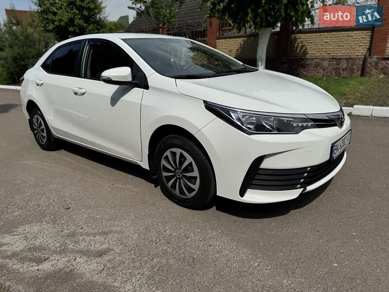 2017 toyota corolla