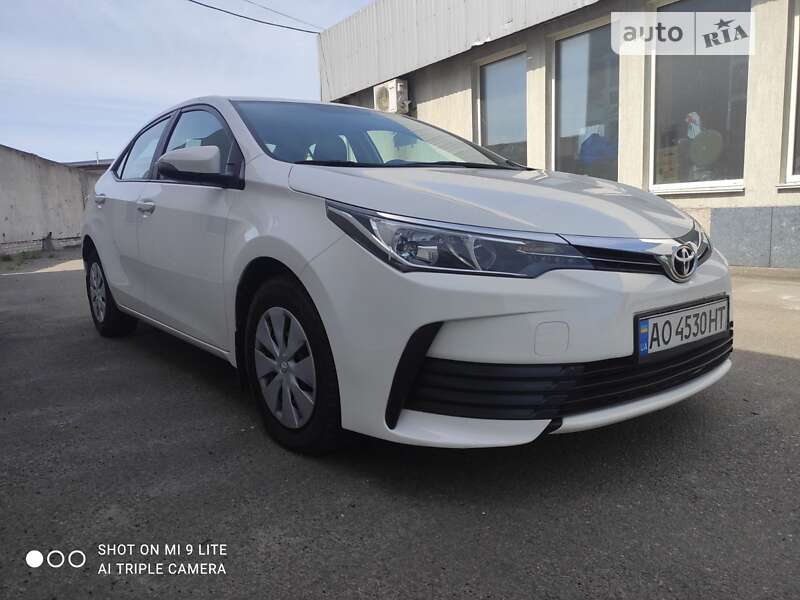 2018 toyota corolla