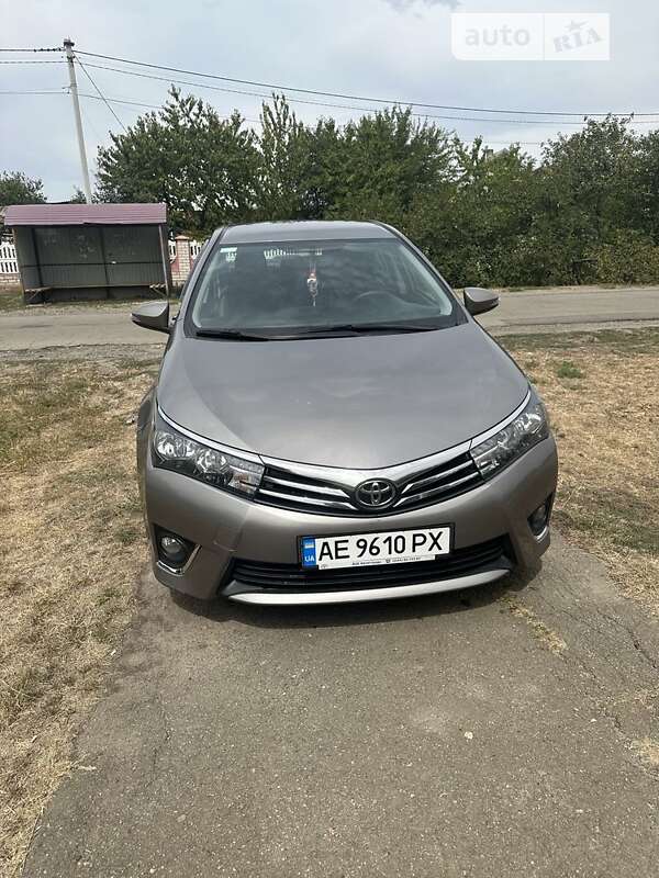 2014 toyota corolla
