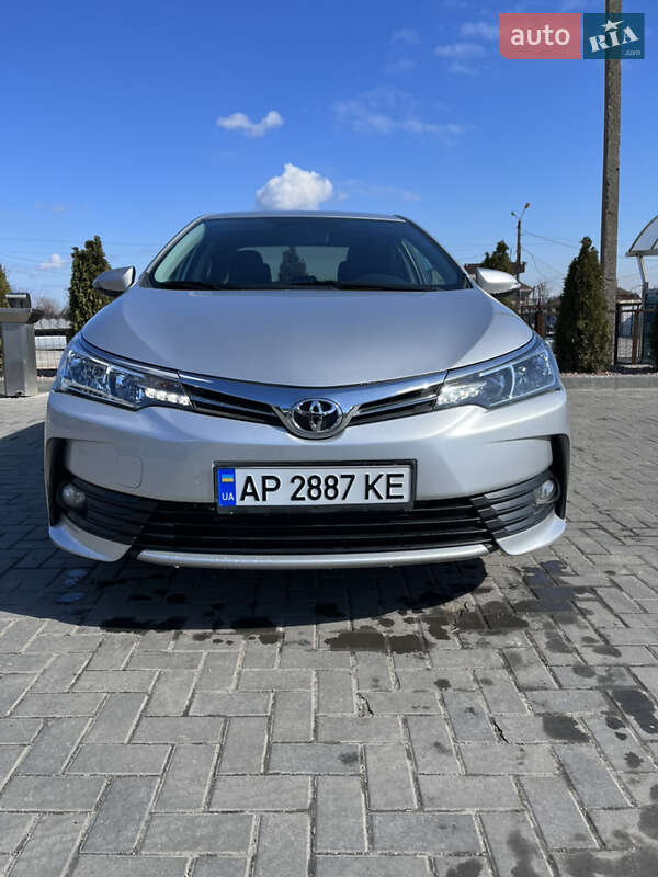 2017 toyota corolla
