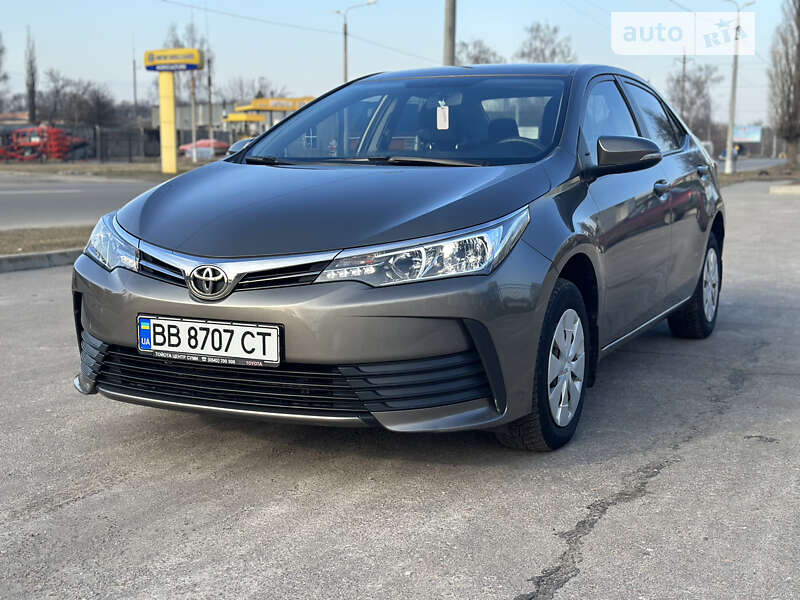 2017 toyota corolla