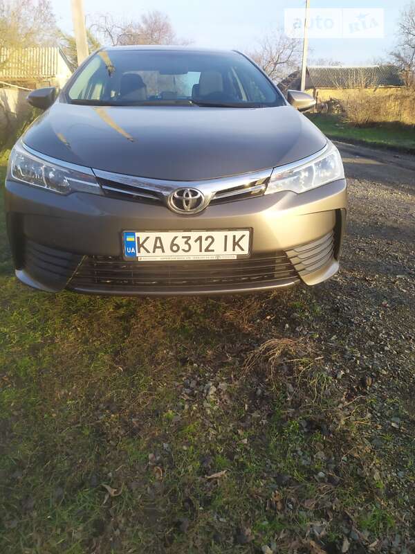 2017 toyota corolla