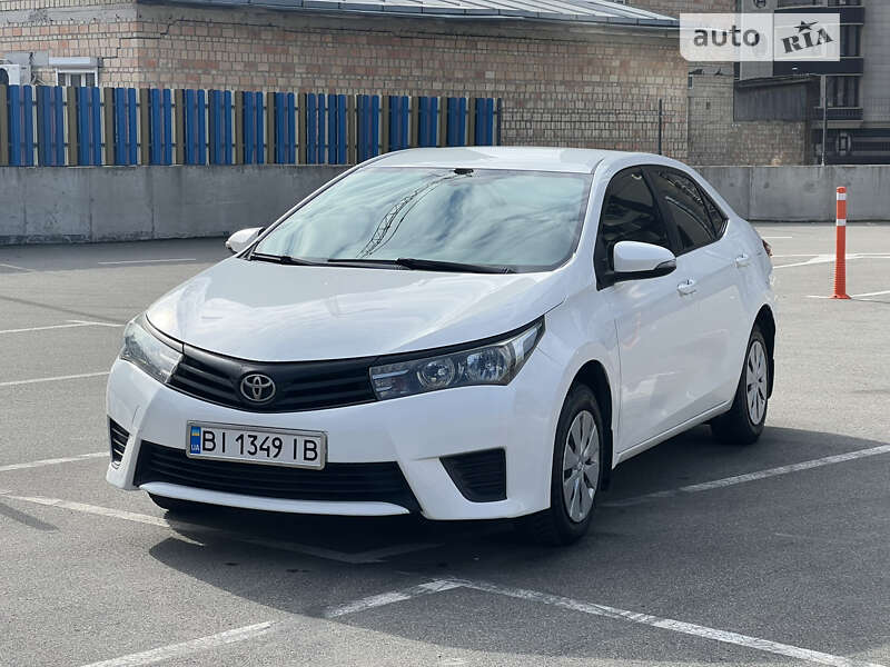 2013 toyota corolla