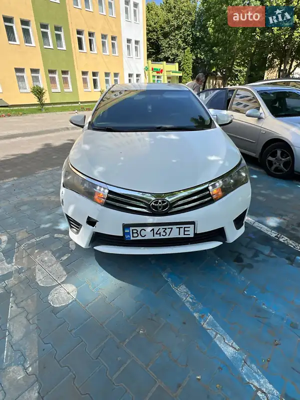 2013 toyota corolla