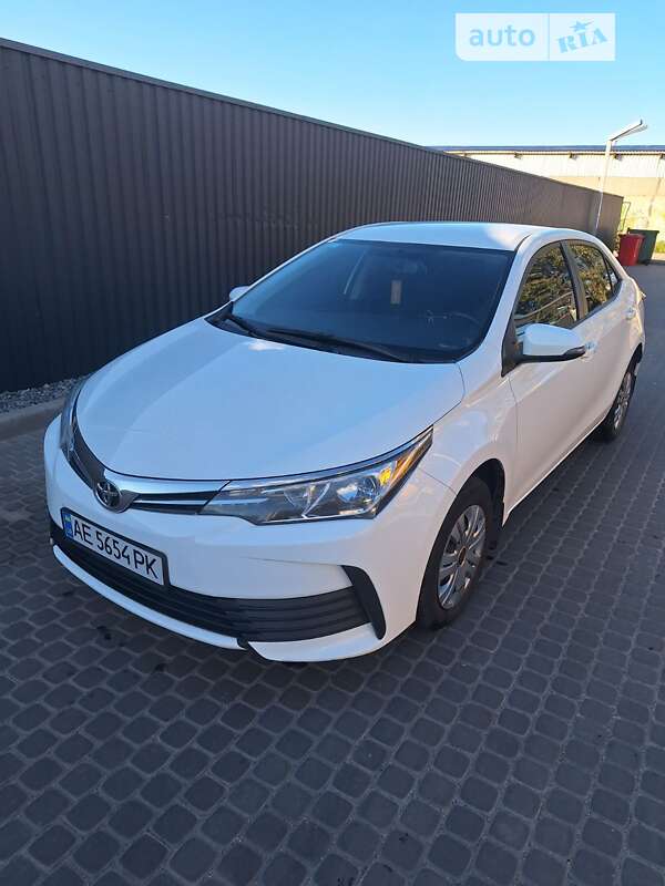 2017 toyota corolla