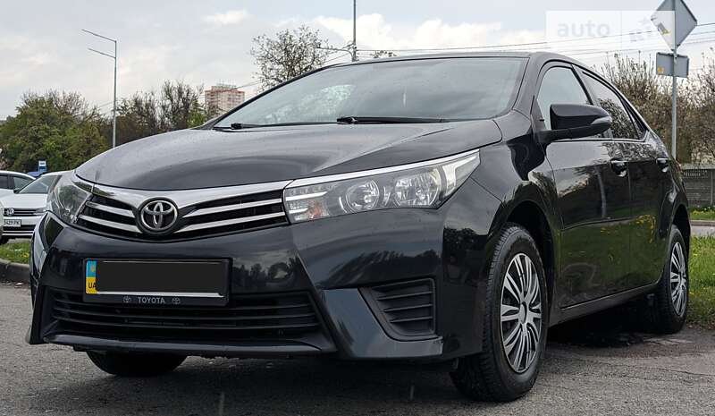 2014 toyota corolla