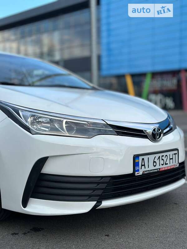 2018 toyota corolla