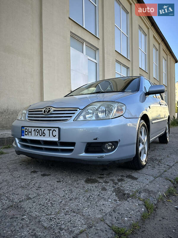 2005 toyota corolla