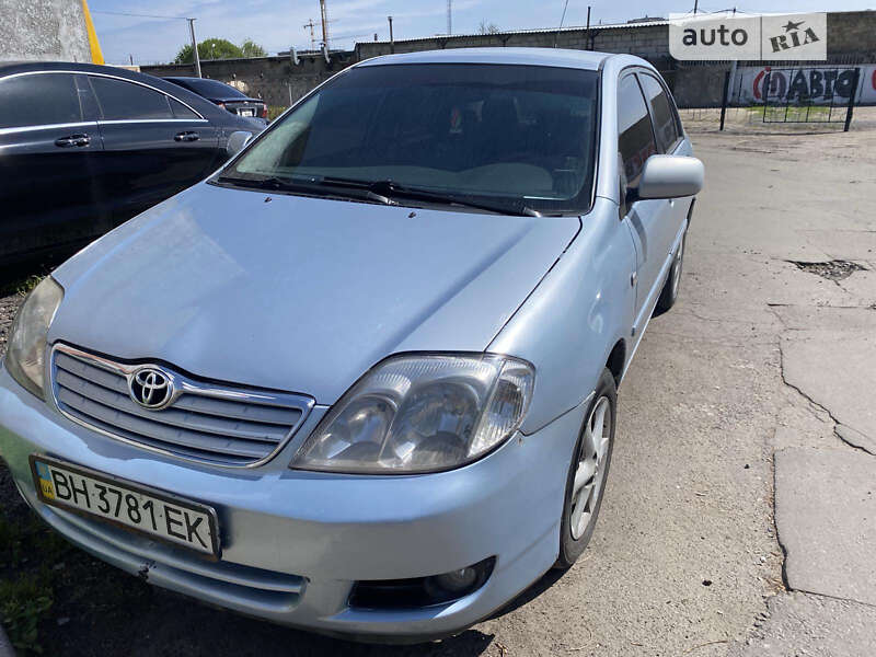 2005 toyota corolla