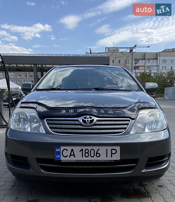2005 toyota corolla