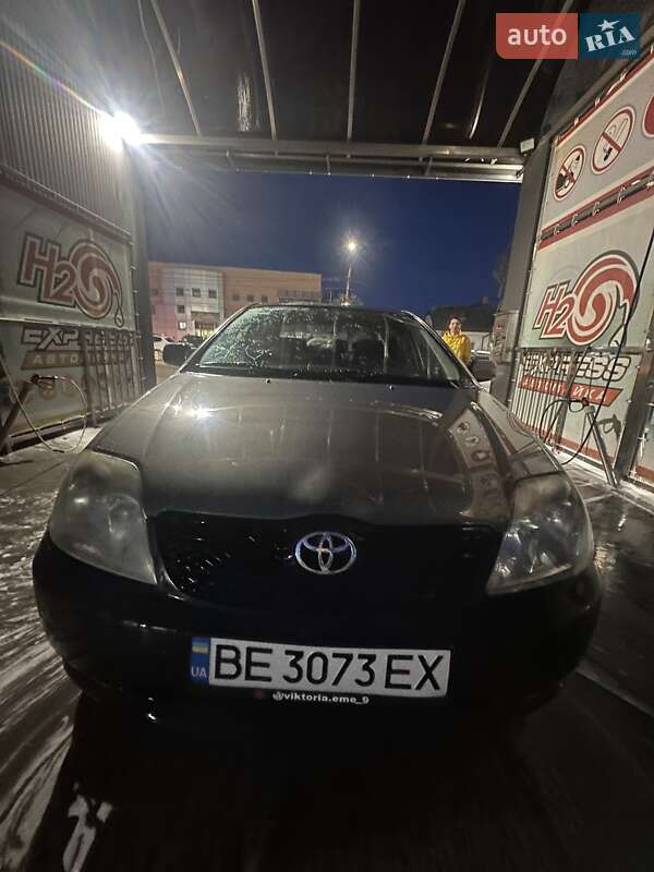 2002 toyota corolla