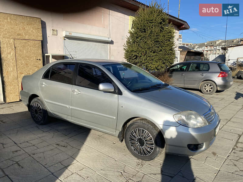 2005 toyota corolla