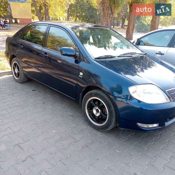 2004 toyota corolla