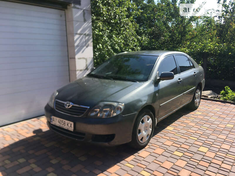2004 toyota corolla