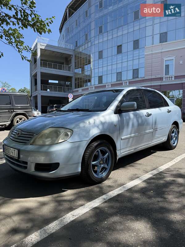 2005 toyota corolla