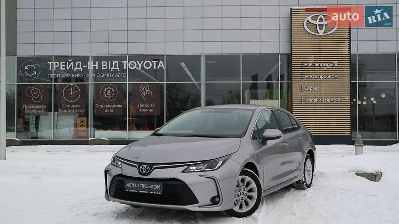 2021 toyota corolla hybrid