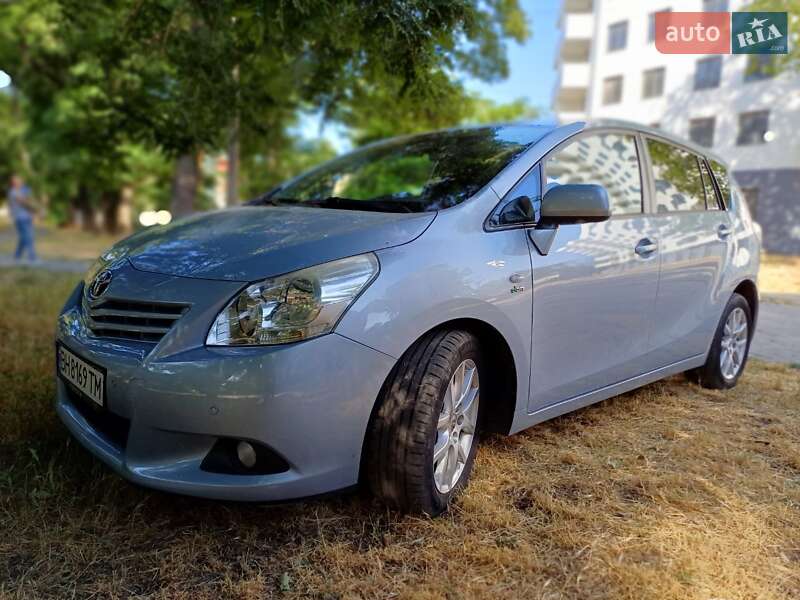 2012 toyota verso