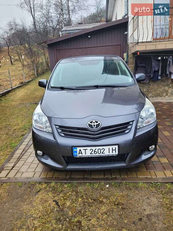 2012 toyota verso