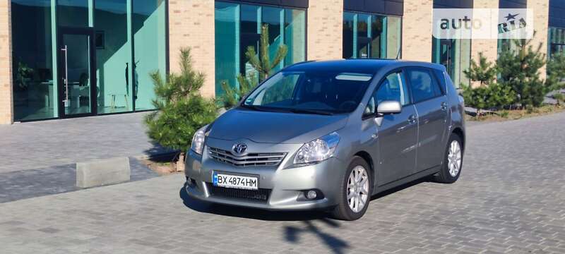 2012 toyota verso