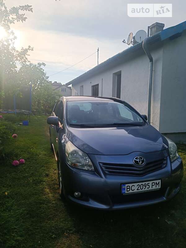 2009 toyota verso