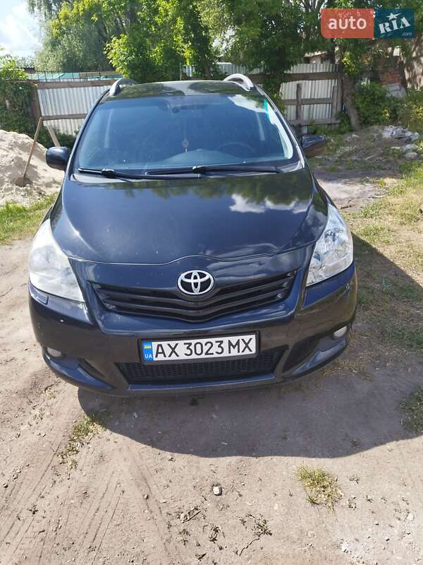 2012 toyota verso