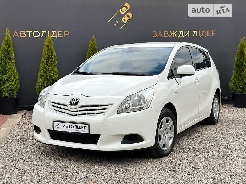 2012 toyota verso