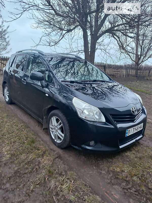 2012 toyota verso