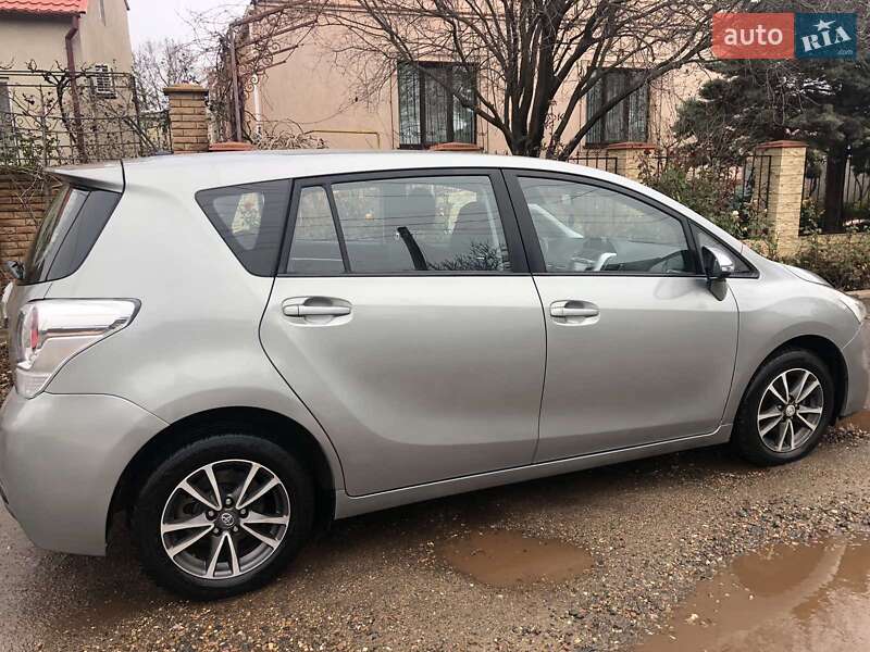 2013 toyota verso