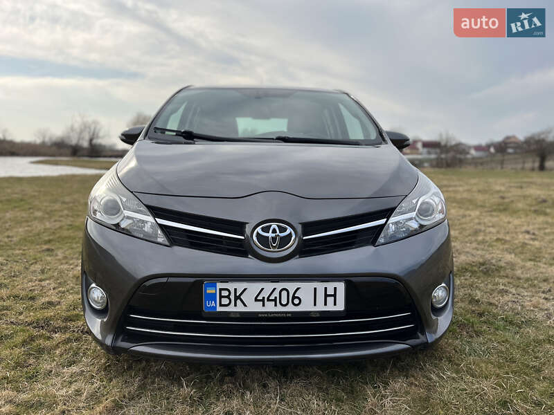 2014 toyota verso