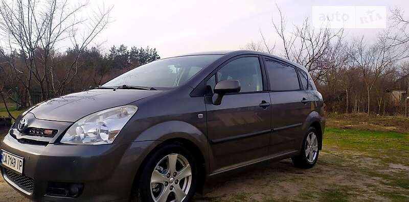 2007 toyota corolla verso