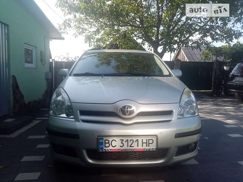 2007 toyota corolla verso