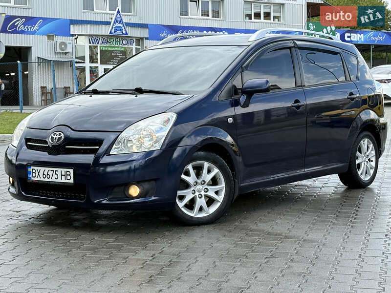2008 toyota corolla verso