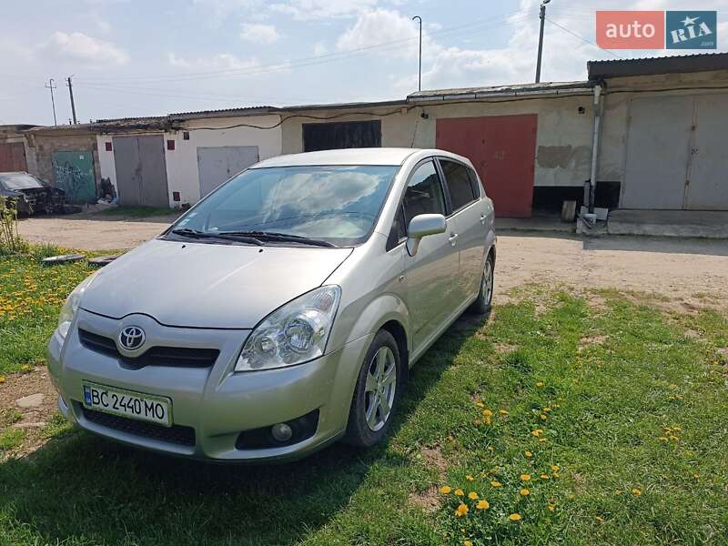 2008 toyota corolla-verso