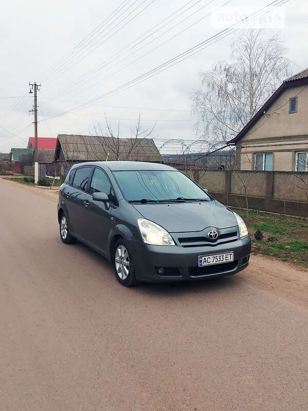 2006 toyota corolla verso